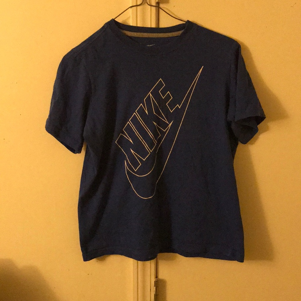 Nike tee shirt